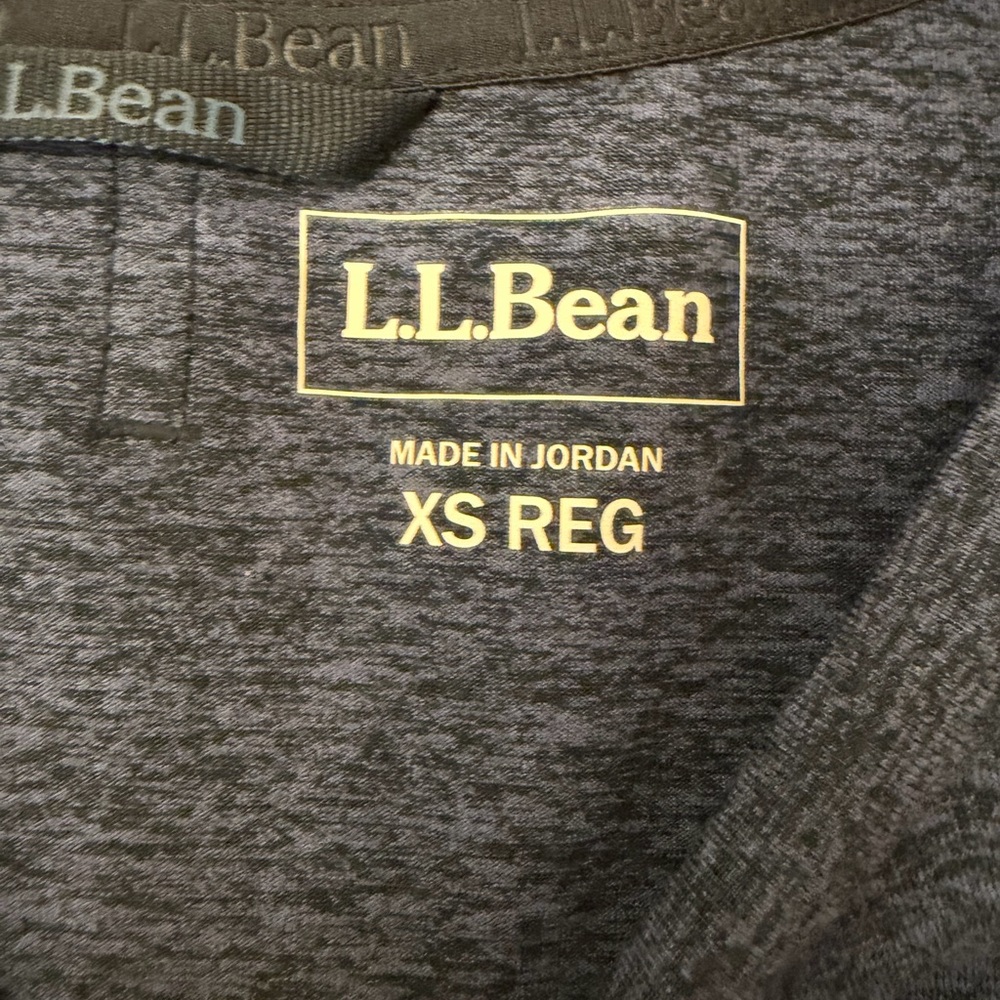 LL Bean active wear top with ruched waist